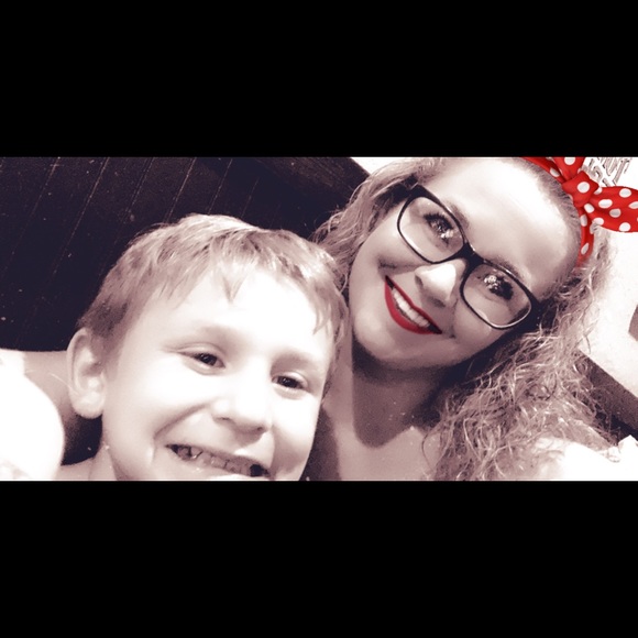 Meet your Posher, Jessie - Picture 2 of 8